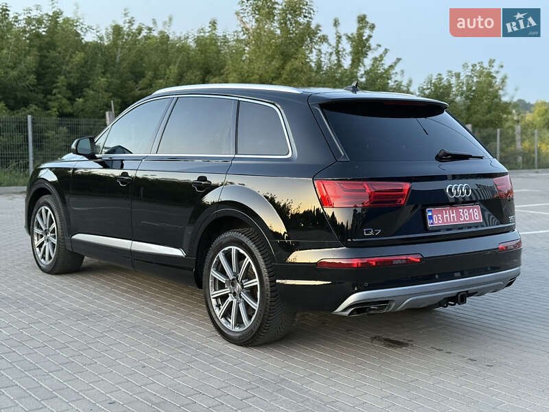 Audi Q7 2016