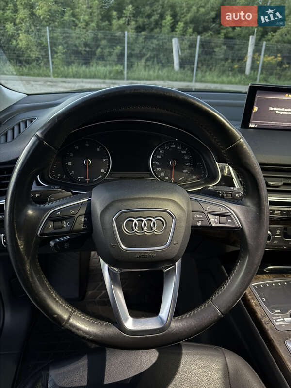 Audi Q7 2016