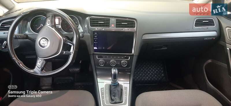 Volkswagen e-Golf 2017