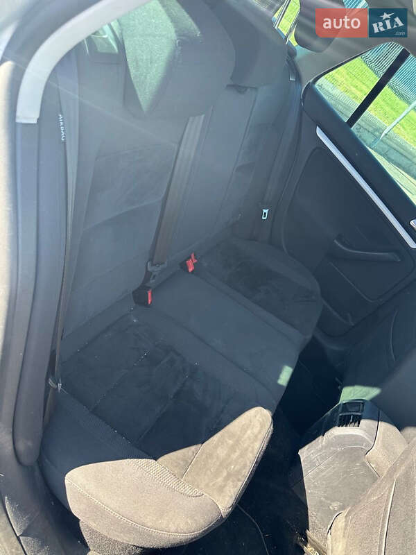 Volkswagen Golf 2010