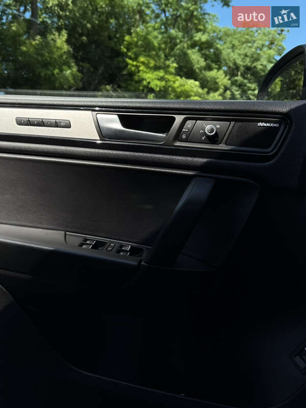 Volkswagen Touareg 2013