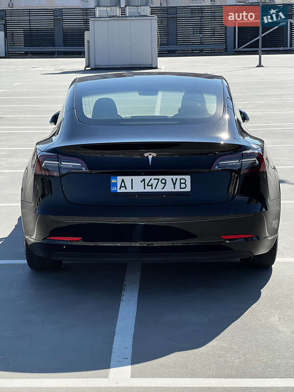 Tesla Model 3 2020