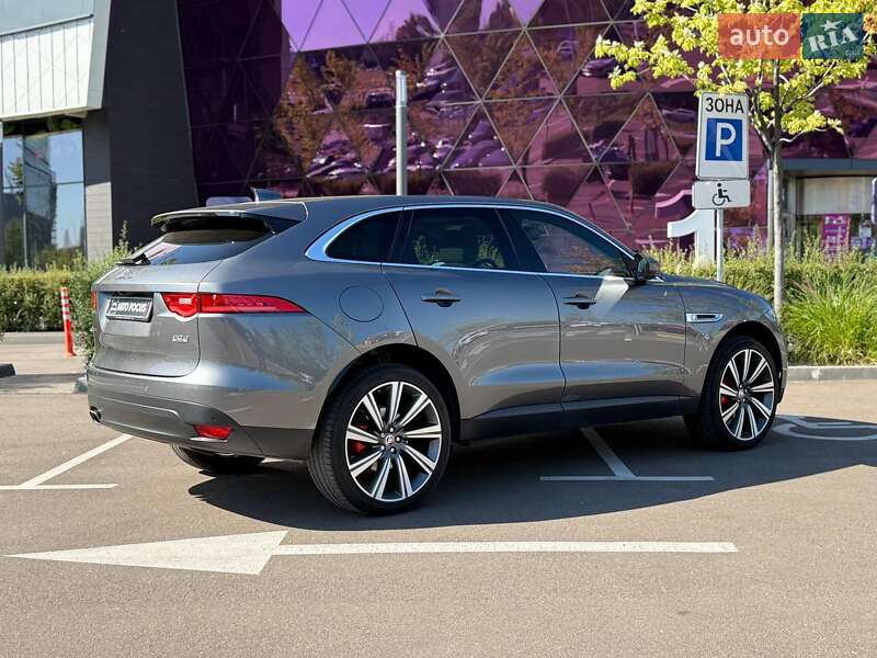 Jaguar F-Pace 2017