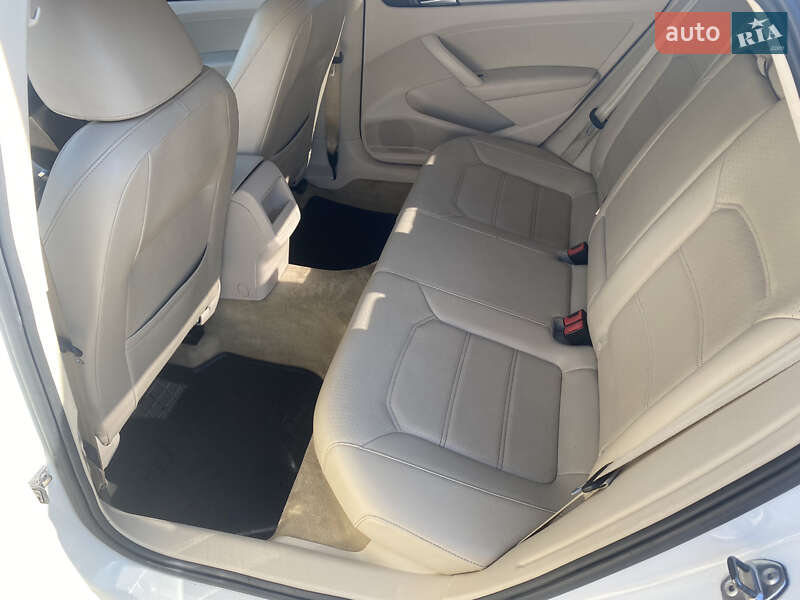 Volkswagen Passat 2013