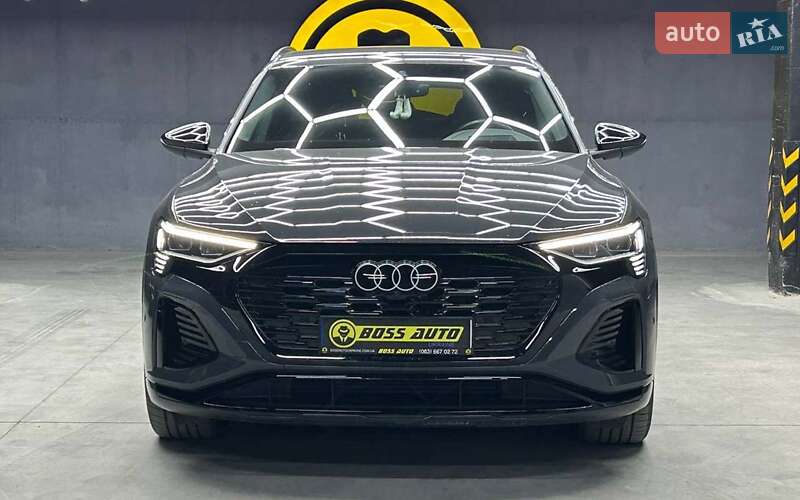 Audi Q8 e-tron 2023