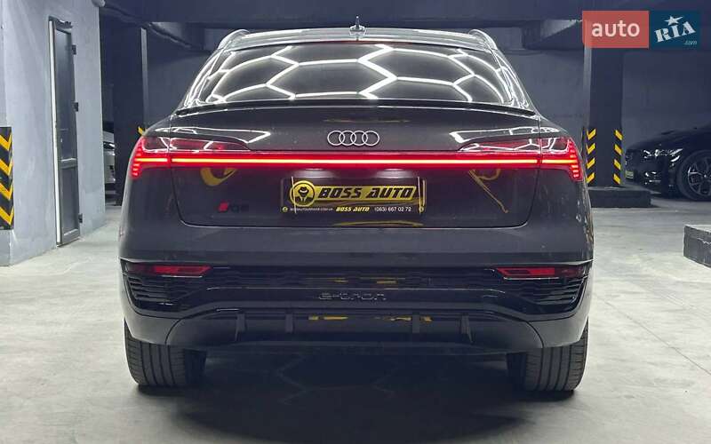 Audi Q8 e-tron 2023