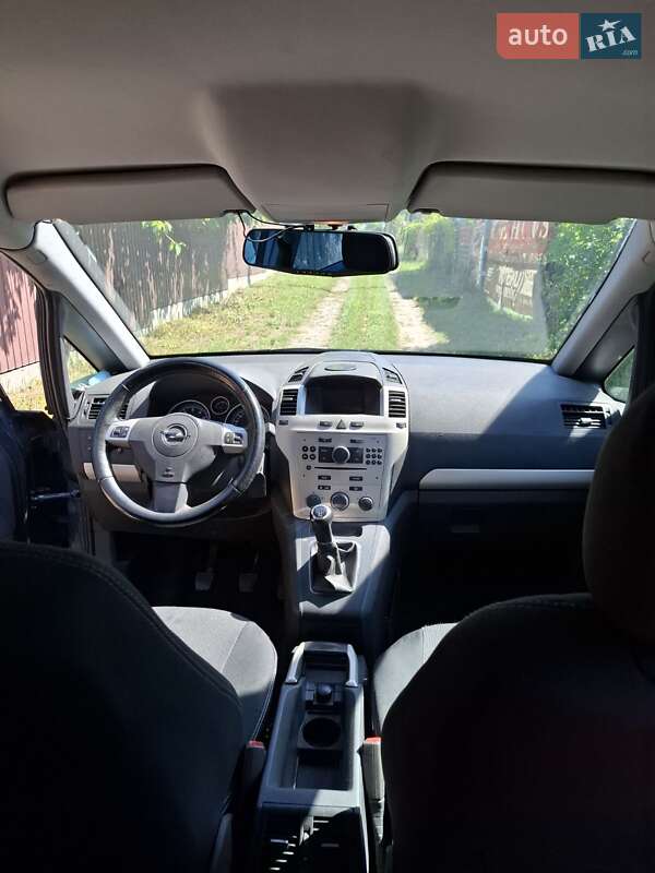 Opel Zafira 2008