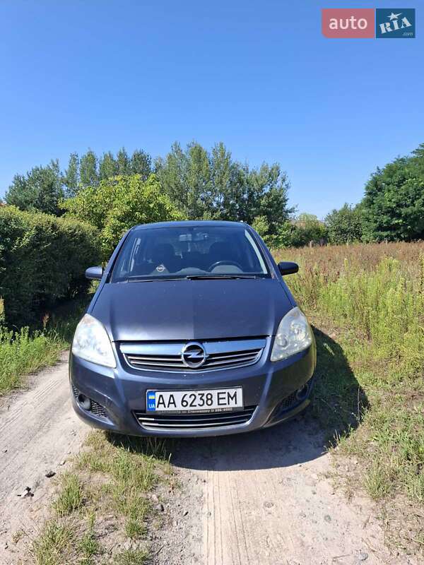 Opel Zafira 2008