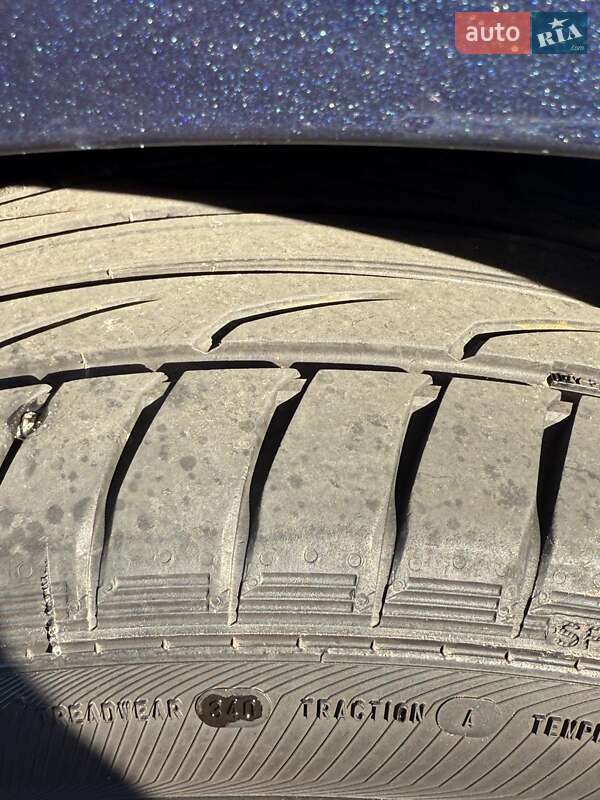 Volkswagen Touran 2011