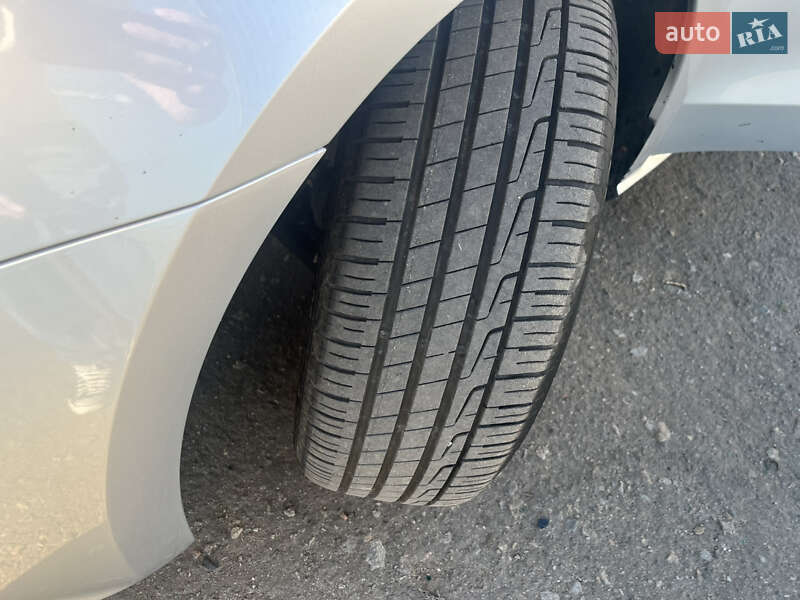 Volkswagen Passat 2014