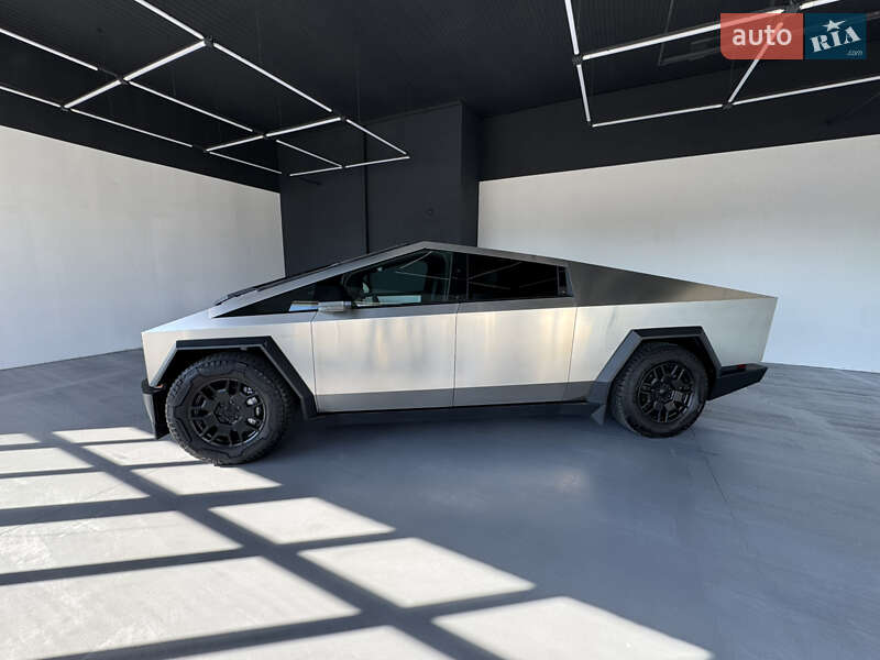 Tesla Cybertruck 2024