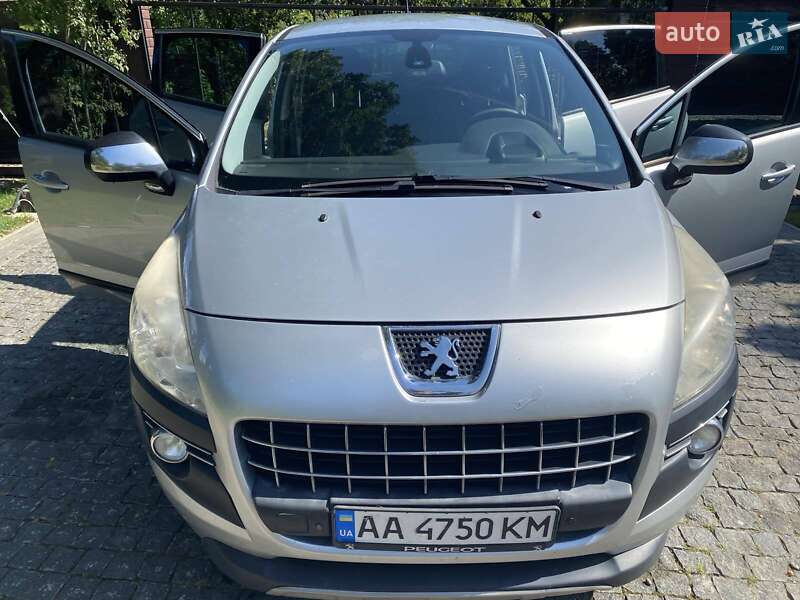 Peugeot 3008 2011