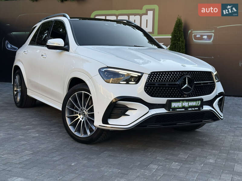 Mercedes-Benz-33