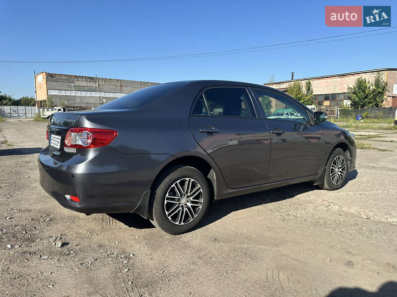 Toyota Corolla 2012