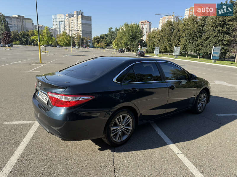 Toyota Camry 2016