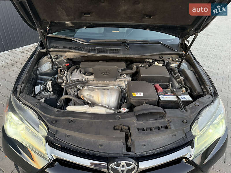 Toyota Camry 2016