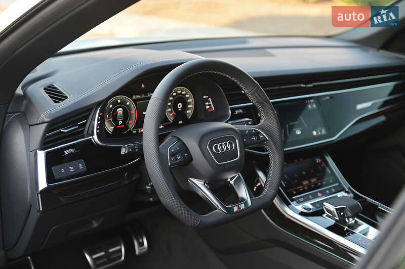 Audi Q8 2025
