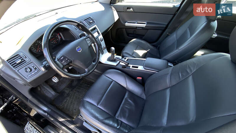 Volvo V50 2011