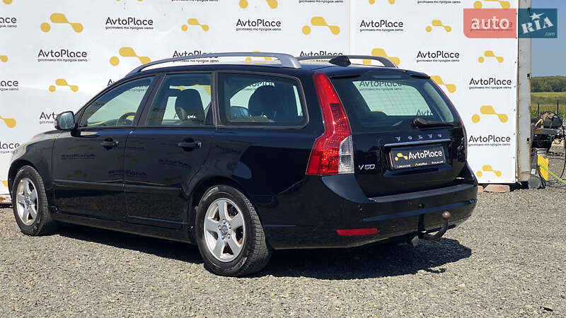 Volvo V50 2011