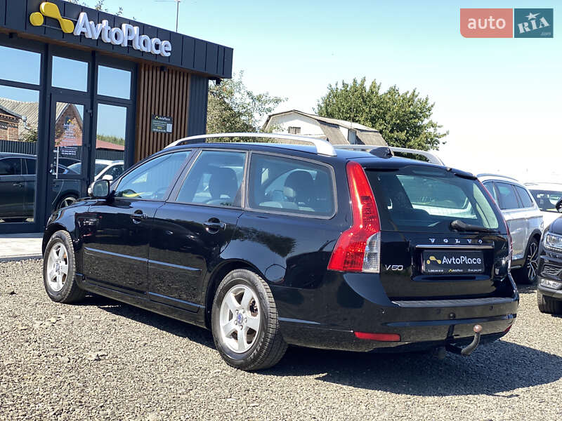 Volvo V50 2011