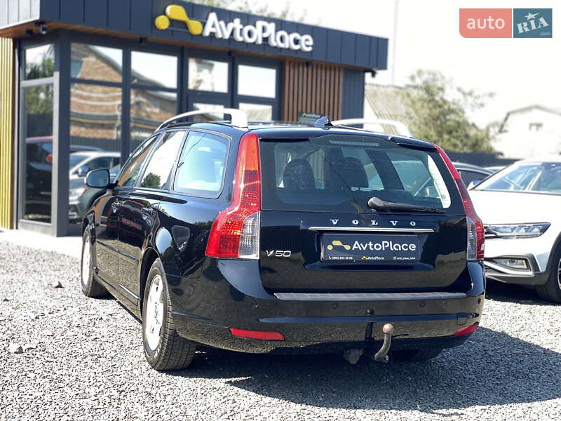 Volvo V50 2011