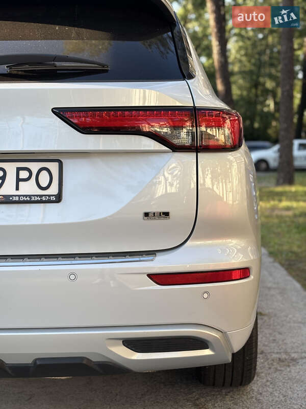 Mitsubishi Outlander 2022