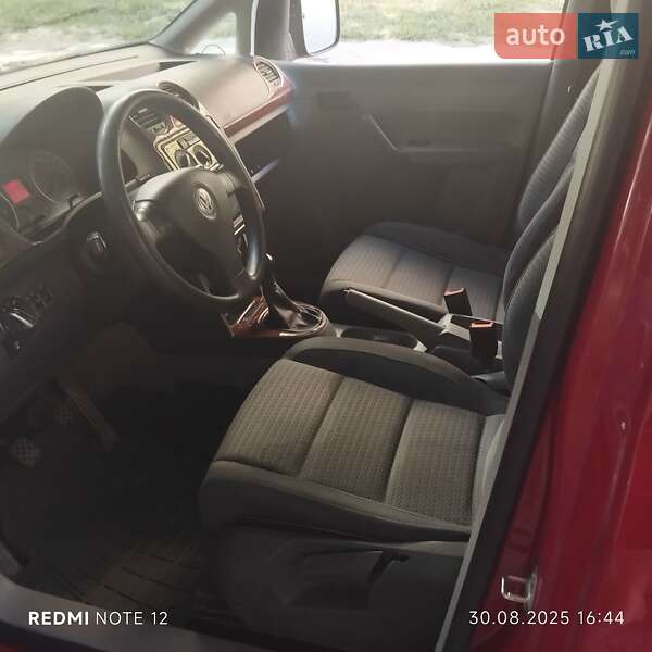 Volkswagen Caddy 2010