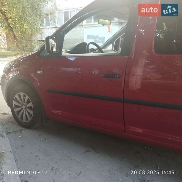 Volkswagen Caddy 2010