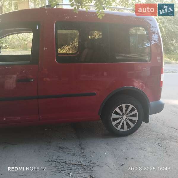 Volkswagen Caddy 2010