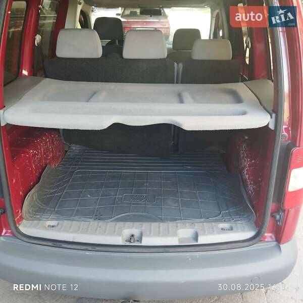 Volkswagen Caddy 2010