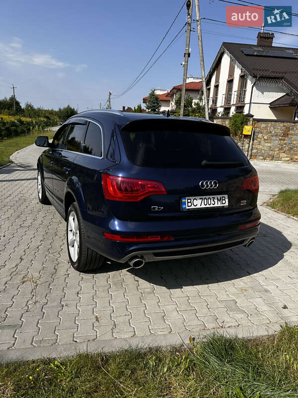 Audi Q7 2011