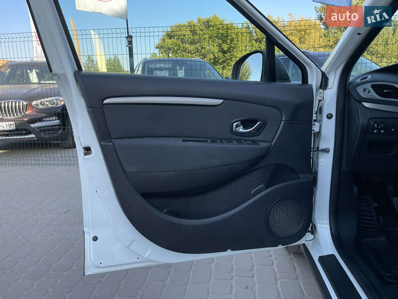 Renault Scenic XMOD 2013