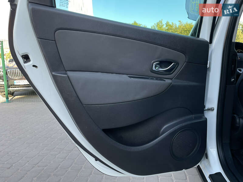 Renault Scenic XMOD 2013