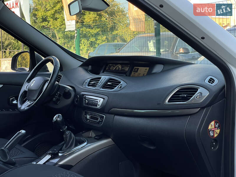 Renault Scenic XMOD 2013