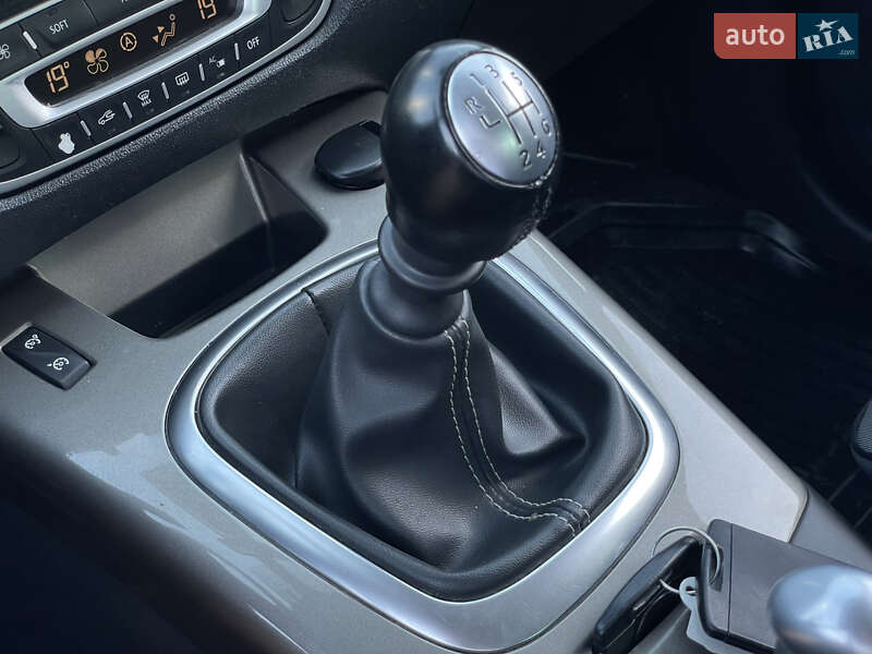 Renault Scenic XMOD 2013