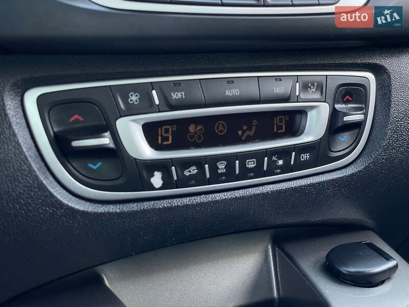 Renault Scenic XMOD 2013