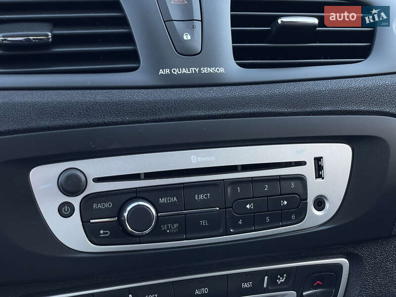 Renault Scenic XMOD 2013