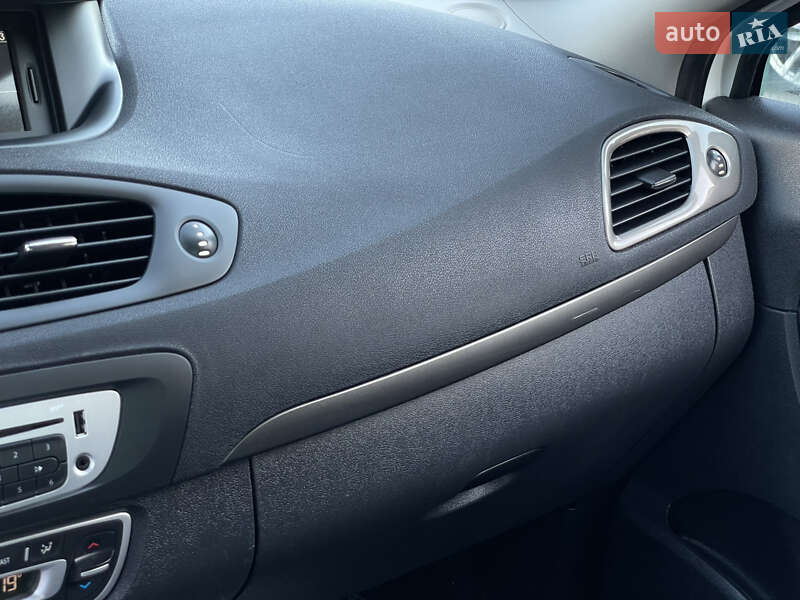 Renault Scenic XMOD 2013