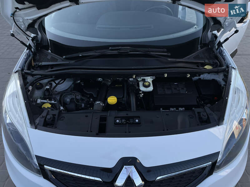 Renault Scenic XMOD 2013