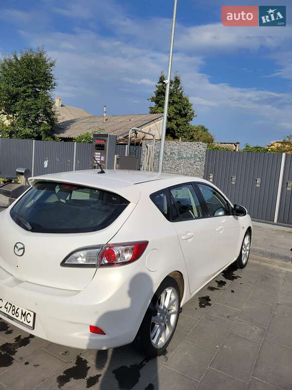 Mazda 3 2011