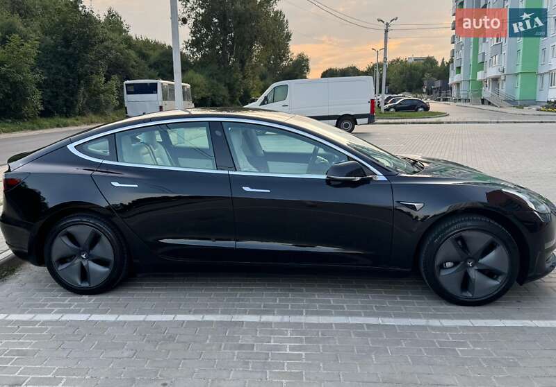 Tesla-8