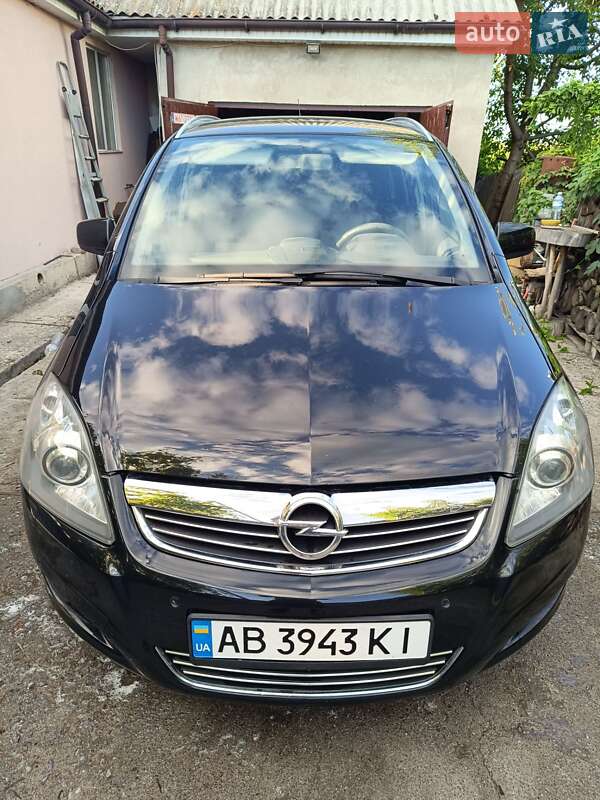 Opel Zafira 2012