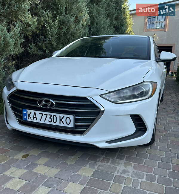 Hyundai Elantra 2017