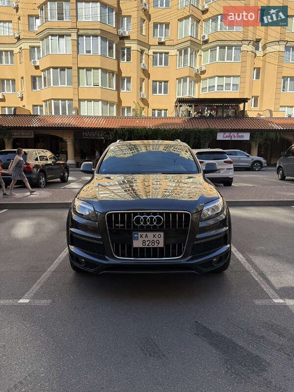 Audi Q7 2013