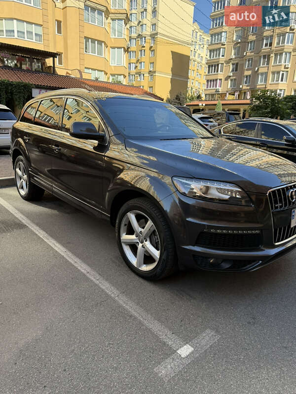 Audi Q7 2013
