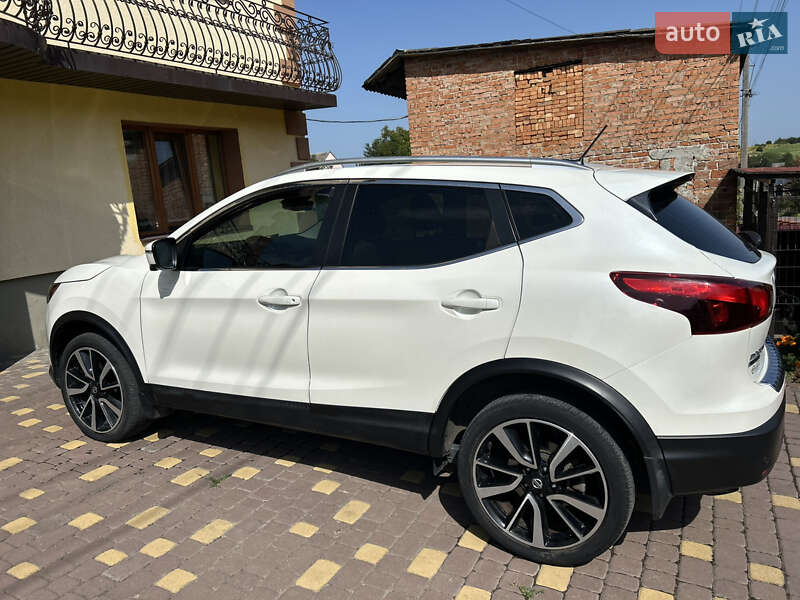 Nissan Rogue Sport 2018