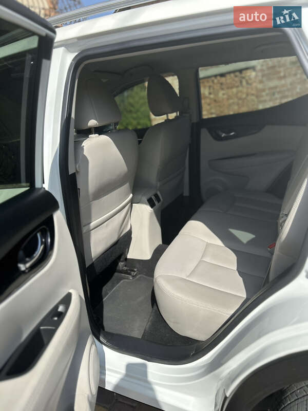 Nissan Rogue Sport 2018