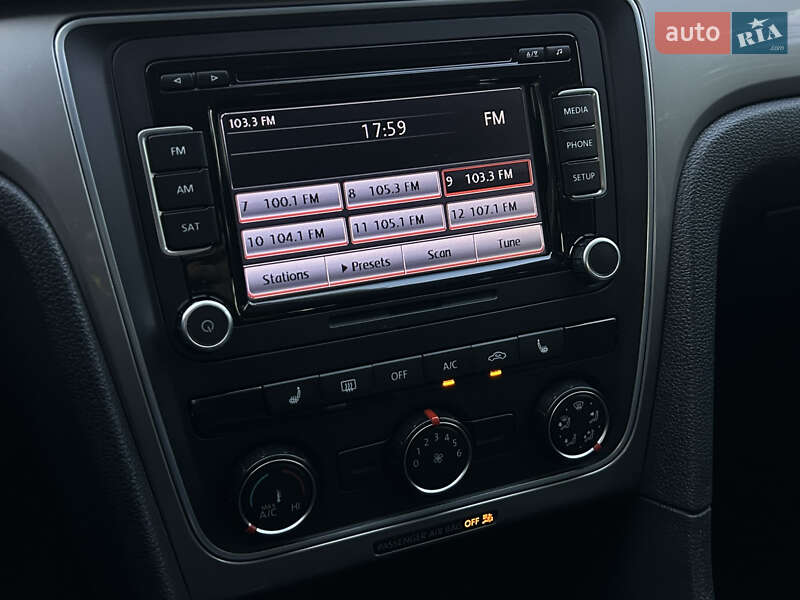 Volkswagen Passat 2015