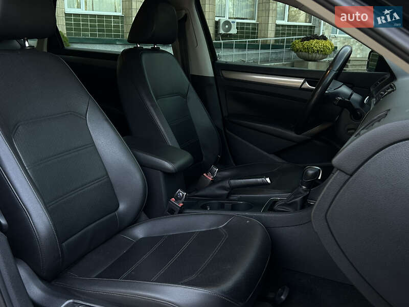 Volkswagen Passat 2015