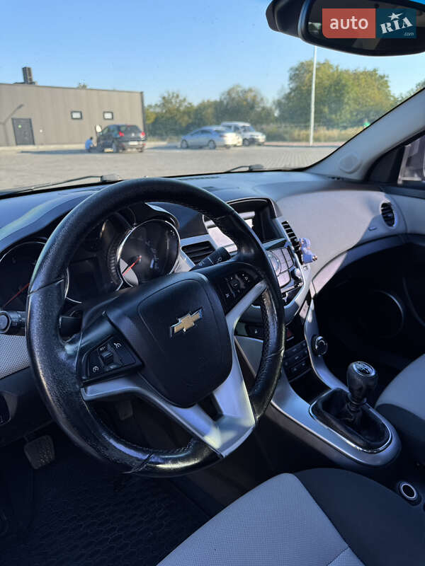 Chevrolet Cruze 2011